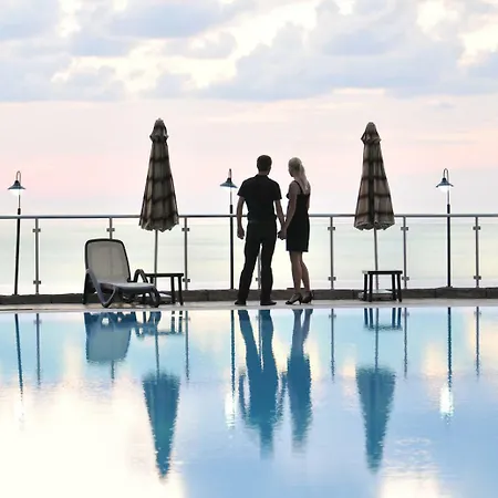 Apartment Gold City 1b1b With Free Aquapark Alanya