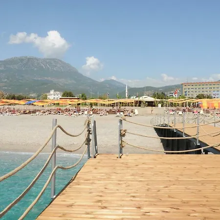 Gold City 1b1b With Free Aquapark Apartment